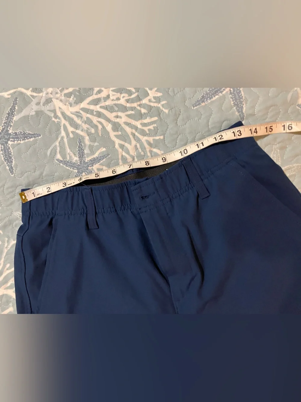 Under Armour size 30 shorts